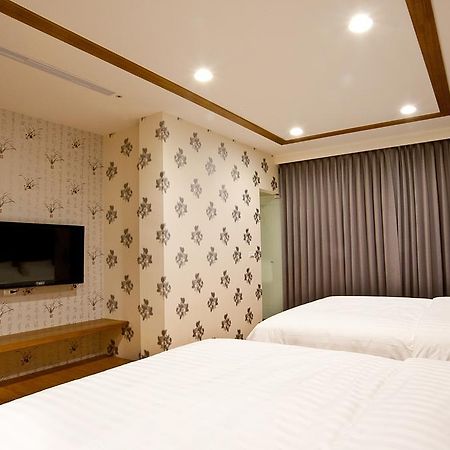 Flower Style B&B Donggang Exterior foto
